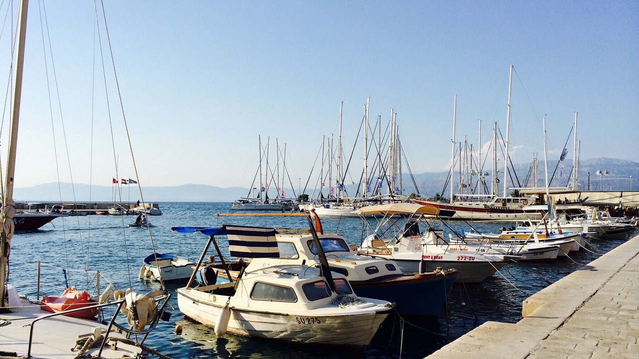 Photo of Others in Cove Makarac (Milna)