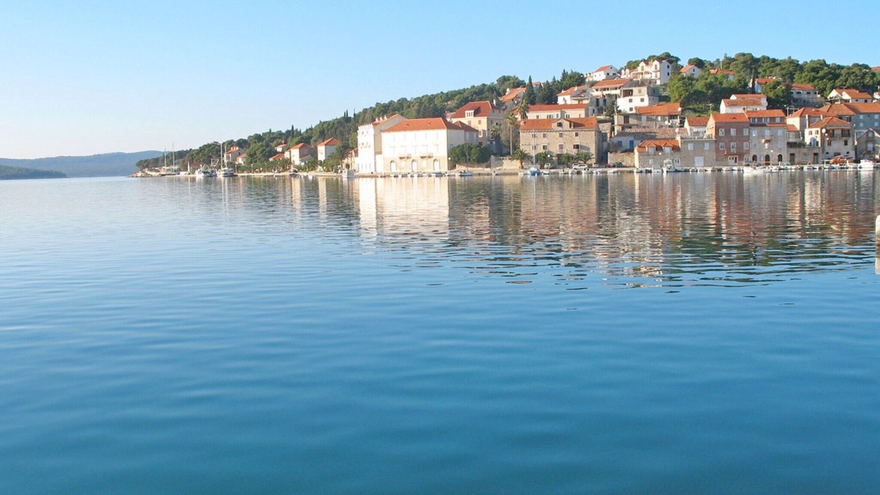 Photo of Others in Cove Makarac (Milna)