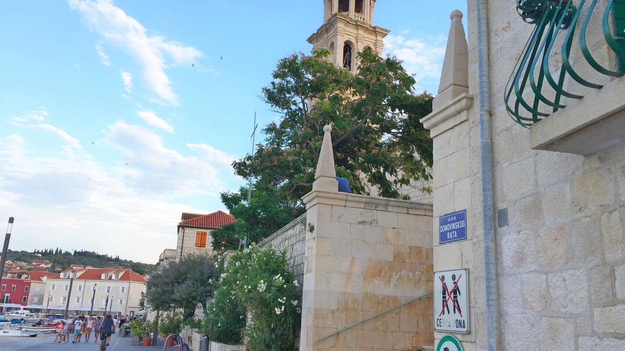 Photo of Outdoor in Sutivan
