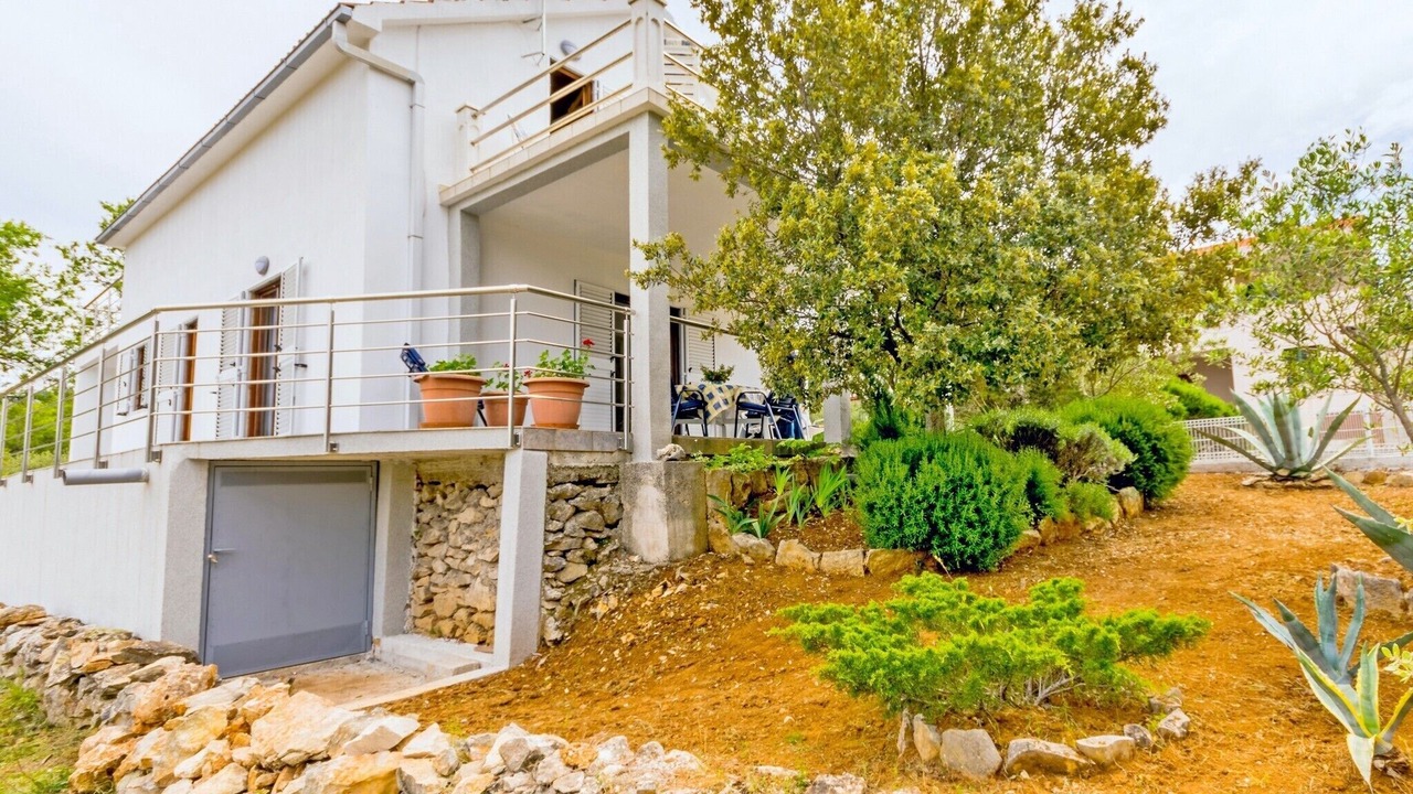 Photo of Outdoor in Cove Makarac (Milna)