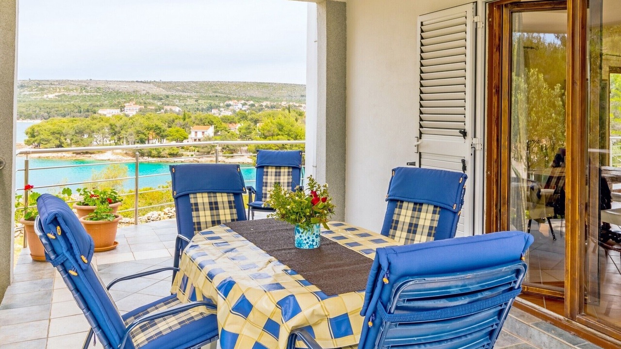 Photo of Patio Balcony in Cove Makarac (Milna)