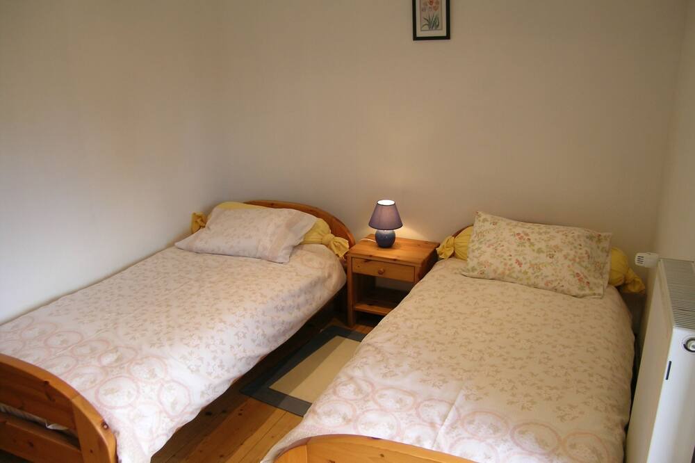 Photo of Bedroom in Saint-Coulitz