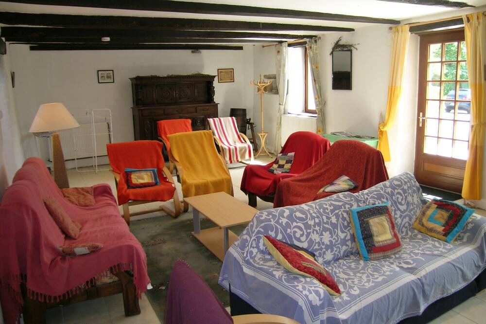 Photo of Livingroom in Saint-Coulitz