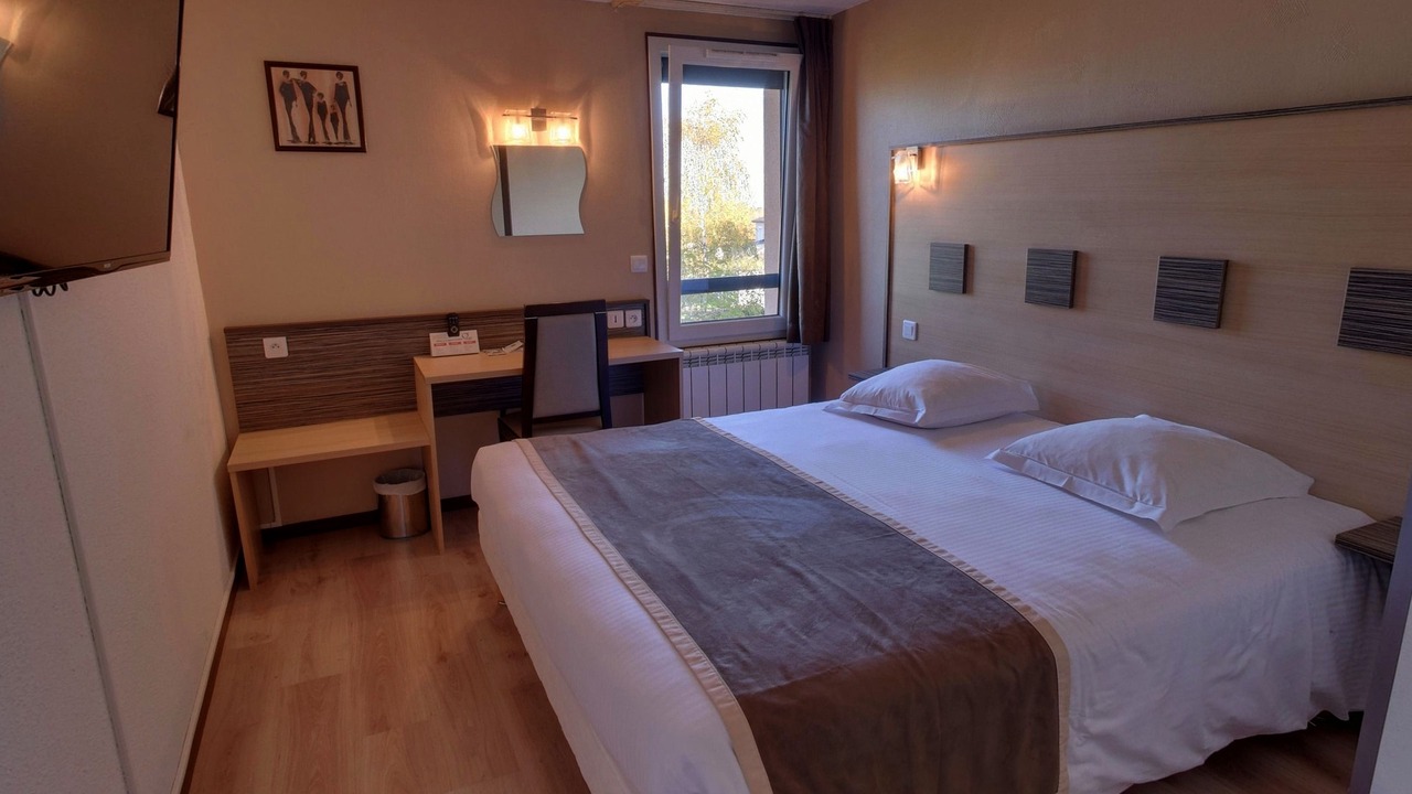 Photo of Others in Beaucouze