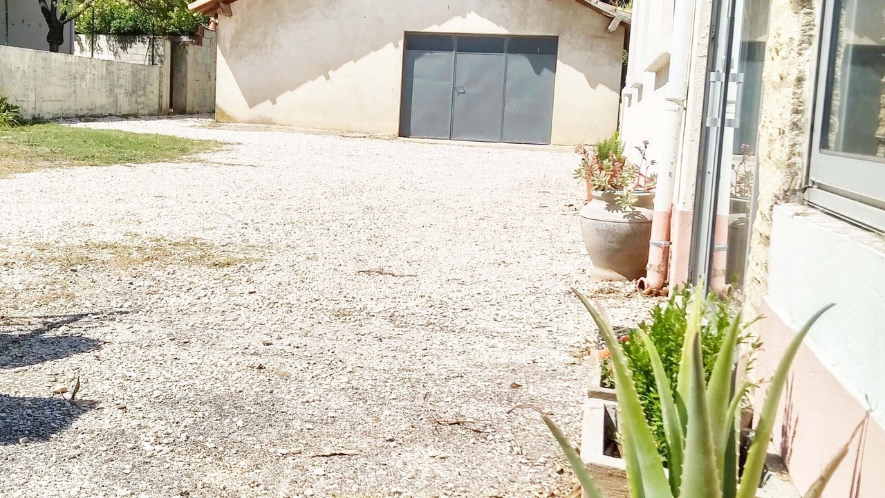 Photo of Outdoor in Saint-Saturnin-les-Avignon