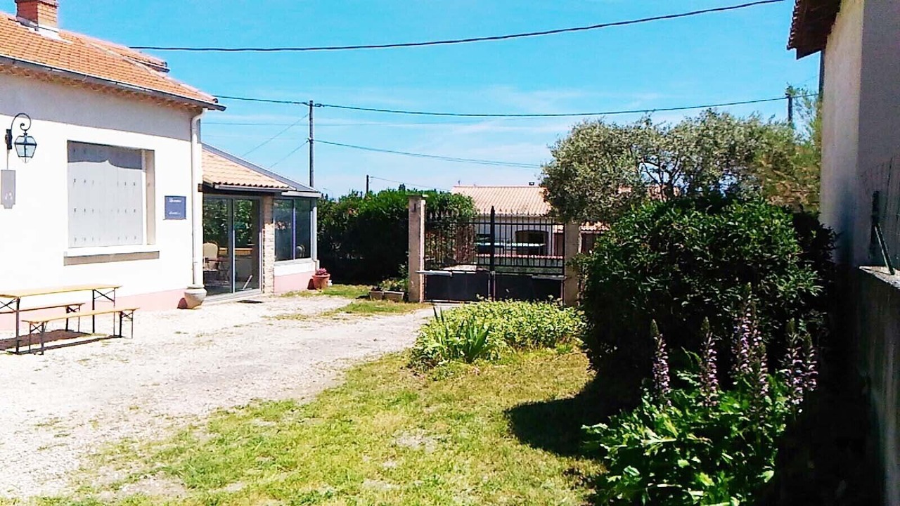 Photo of Outdoor in Saint-Saturnin-les-Avignon