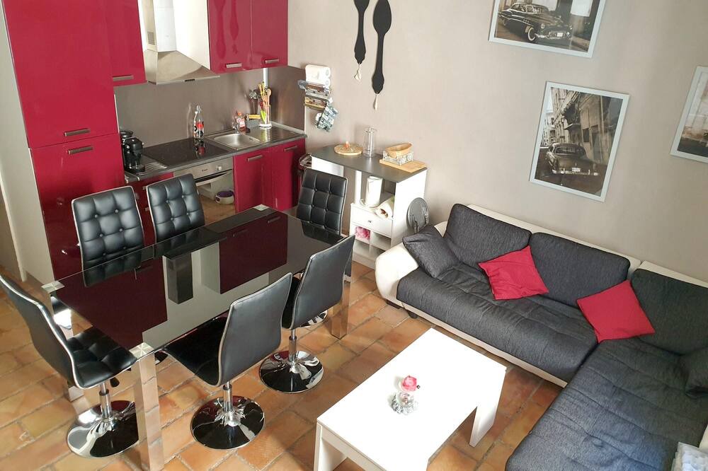Photo of Livingroom in Saint-Laurent-le-Minier