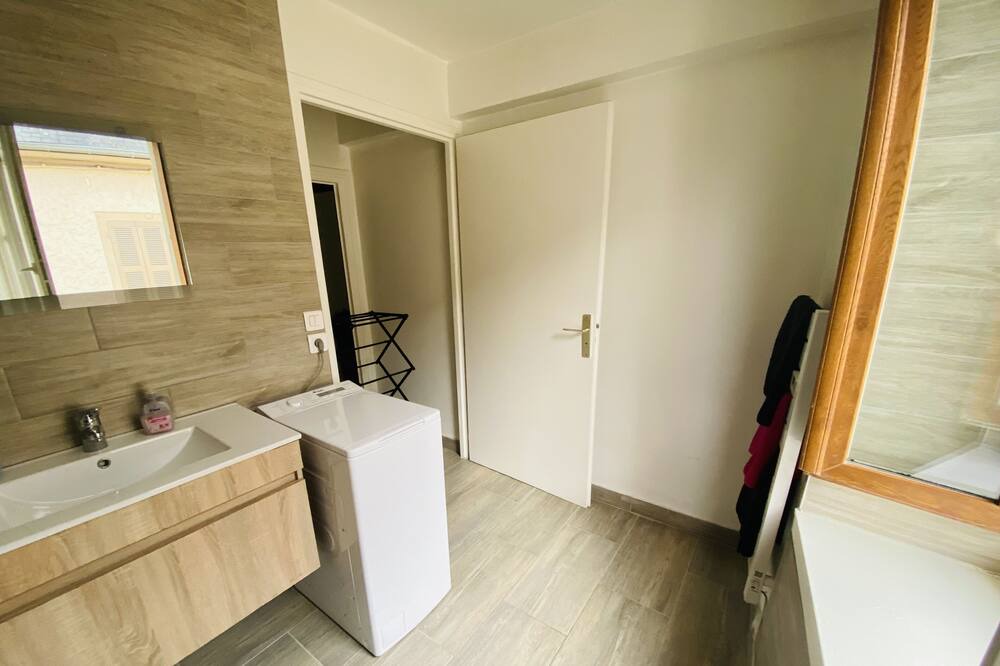 Photo of Bathroom in Saint-Geoire-en-Valdaine