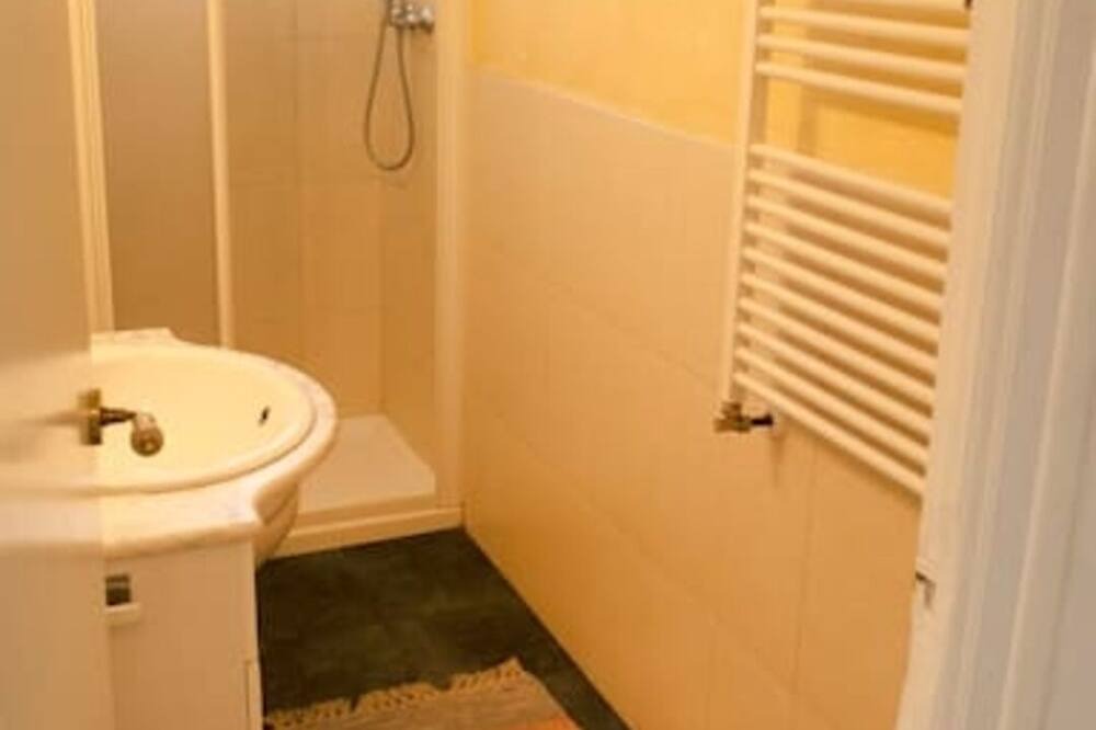 Photo of Bathroom in Santo Domingo de la Calzada