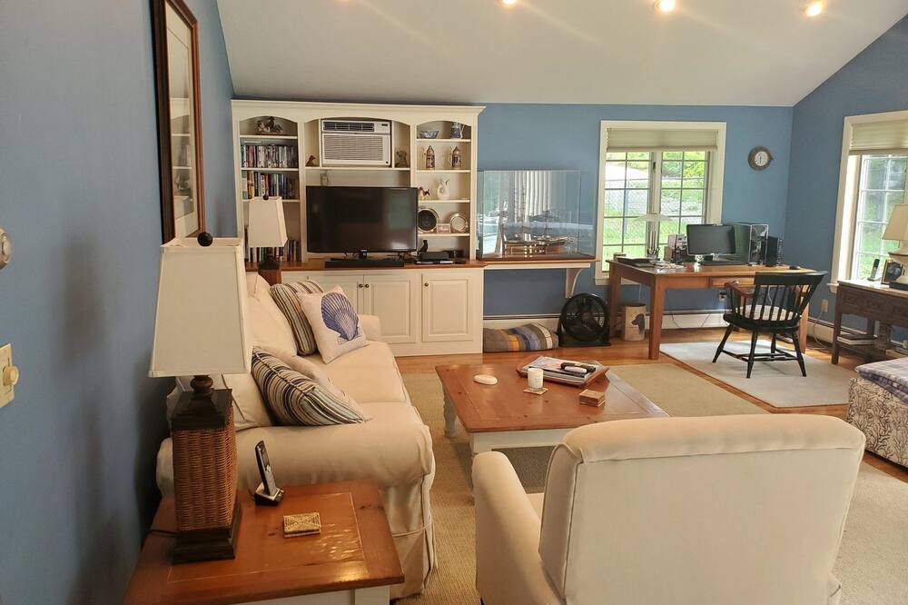 Photo of Livingroom in Osterville