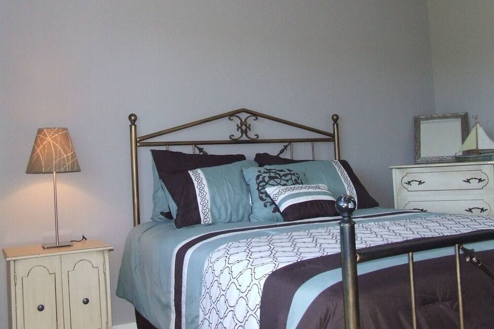 Photo of Bedroom in West Covehead