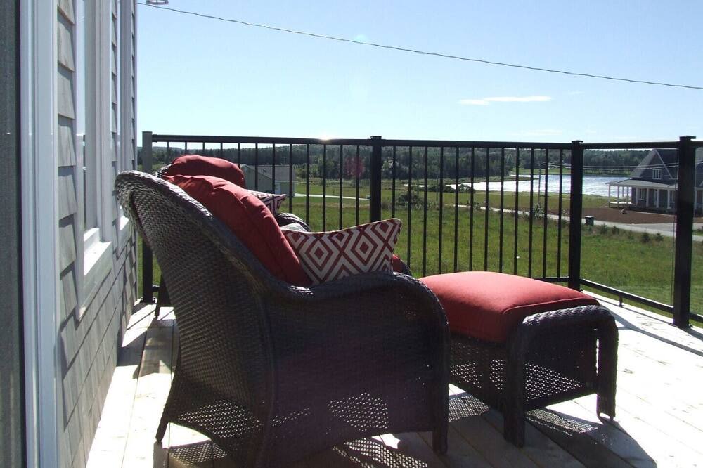 Photo of Patio Balcony in West Covehead