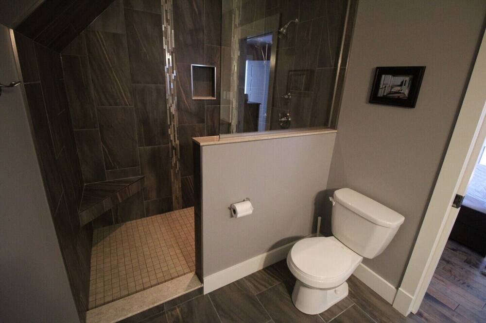Photo of Bathroom in West Covehead