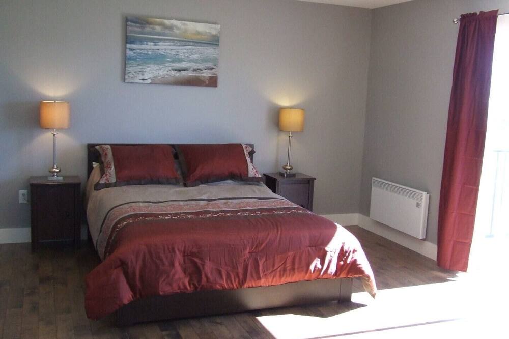 Photo of Bedroom in West Covehead