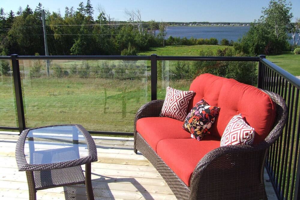 Photo of Patio Balcony in West Covehead