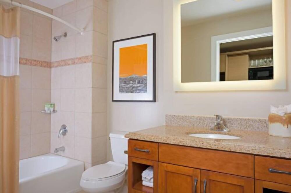 Photo of Bathroom in Desert Ridge
