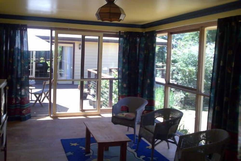 Photo of Livingroom in Buckland