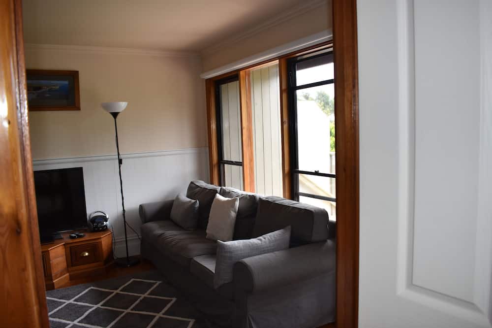 Photo of Livingroom in Marengo