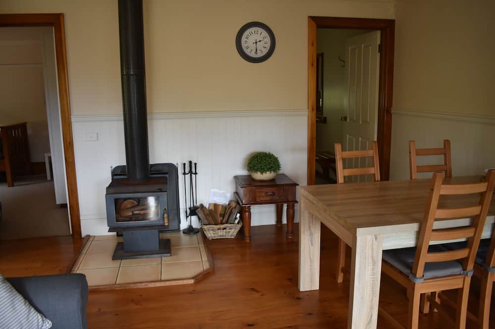 Photo of Livingroom in Marengo