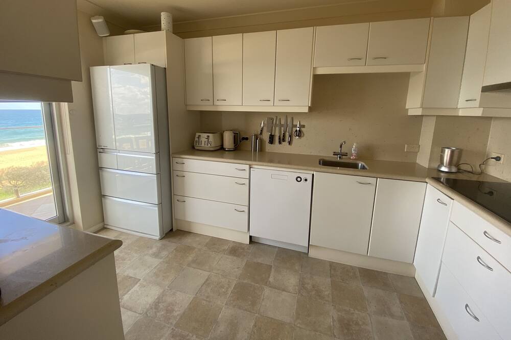 Photo of Kitchen in Narrabeen
