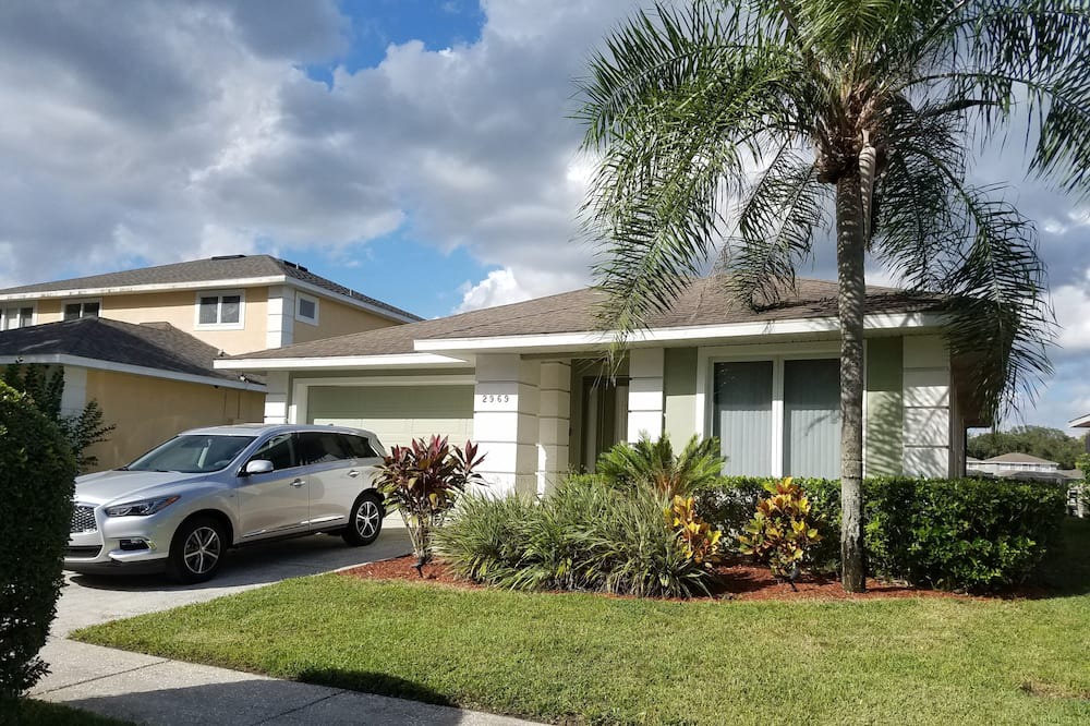 Photo of Outdoor in Sunset Lakes