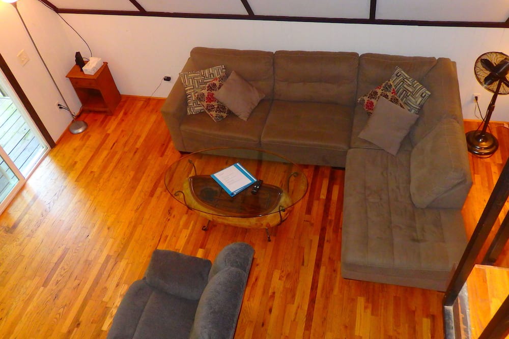 Photo of Livingroom in Treasure Lake
