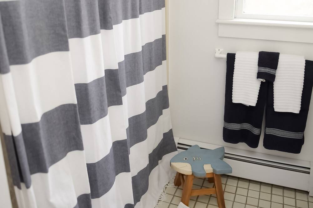 Photo of Bedroom in West Brewster