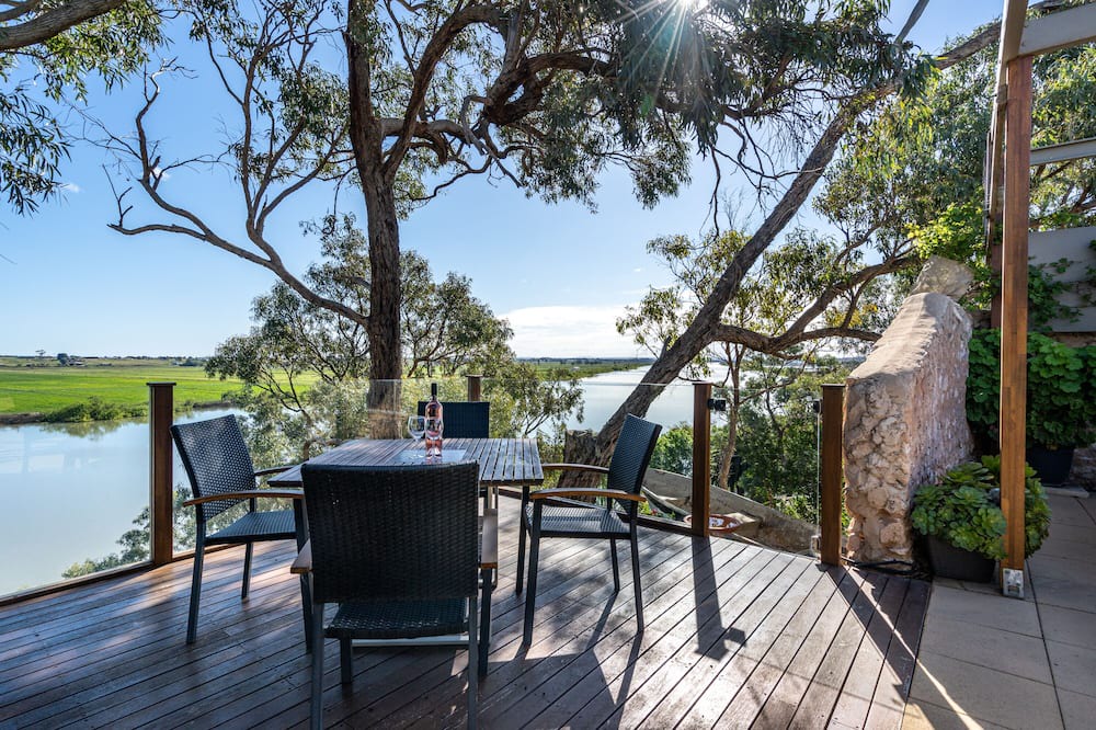 Photo of Patio Balcony in Seymour