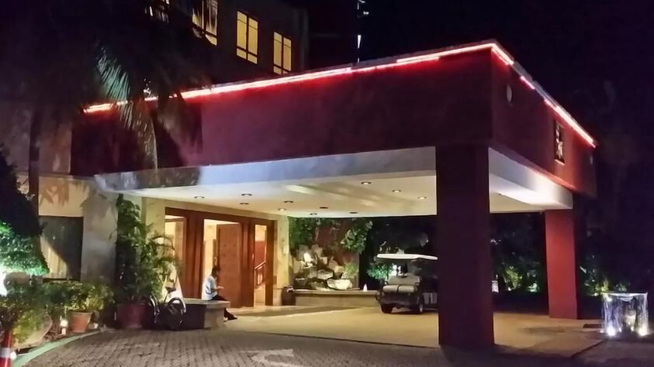 Photo of Outdoor in Padang Matsirat