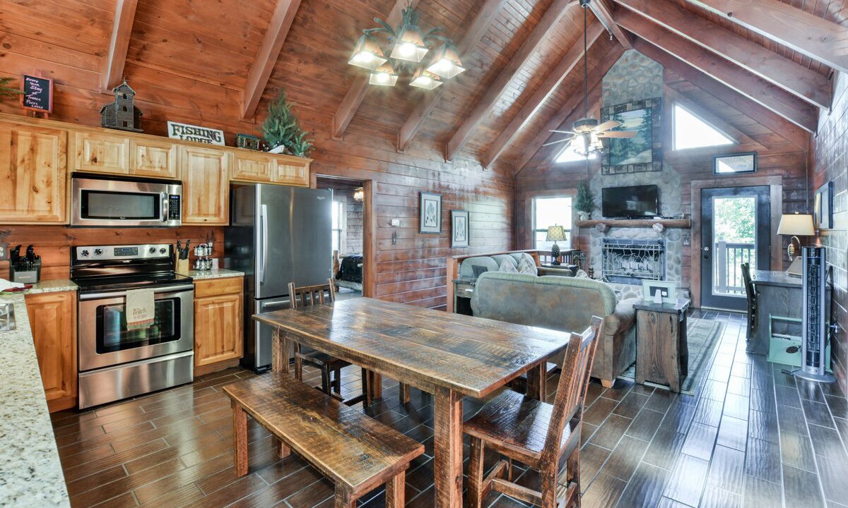 Photo of Kitchen in Branson Cedars