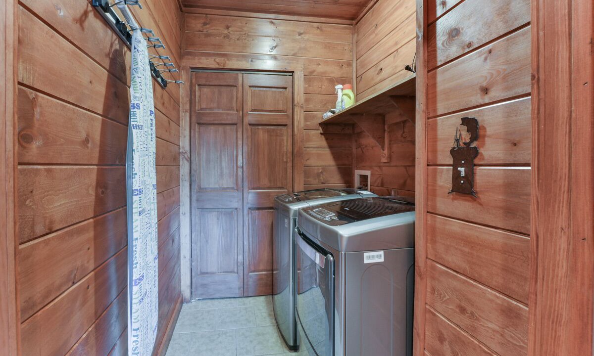 Photo of Kitchen in Branson Cedars