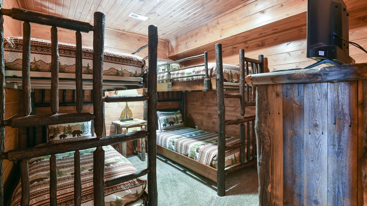 Photo of Others in Branson Cedars
