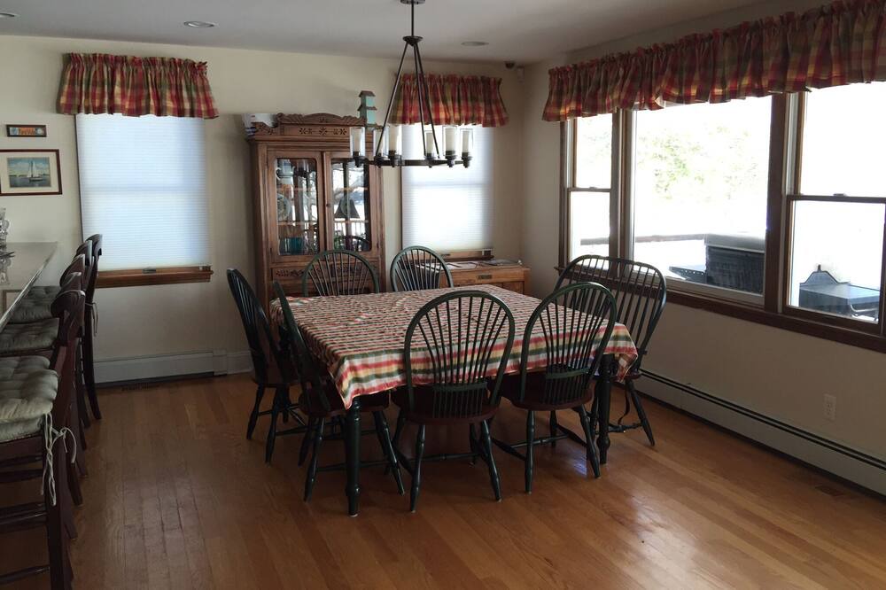 Photo of Kitchen in Brick