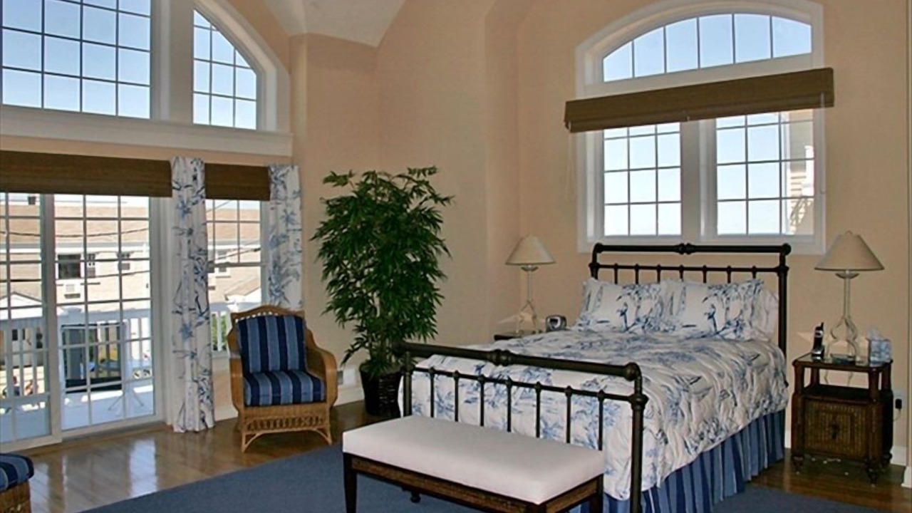 Photo of Others in Wall