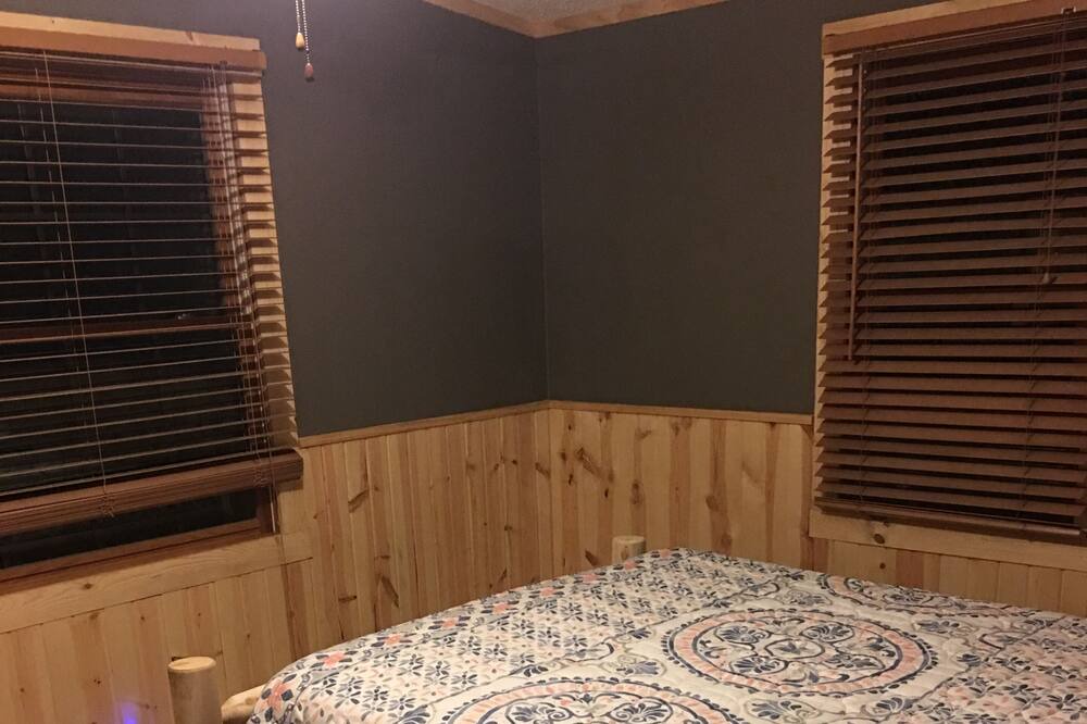 Photo of Bedroom in Goreville
