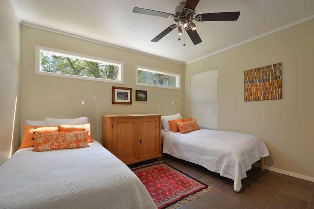 Photo of Bedroom in Zilker