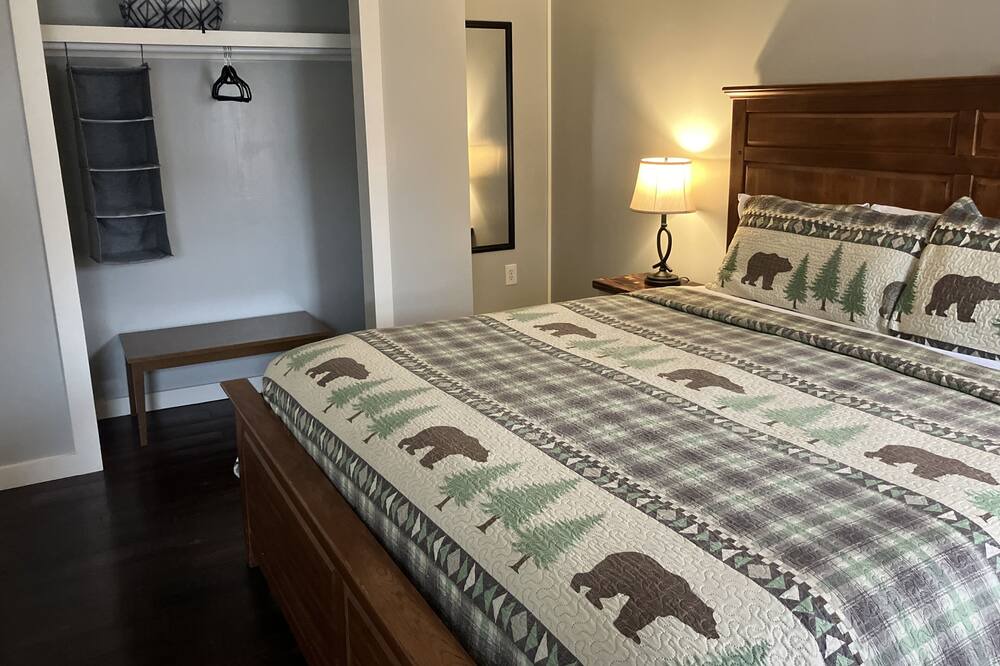 Photo of Bedroom in Lake Luzerne-Hadley