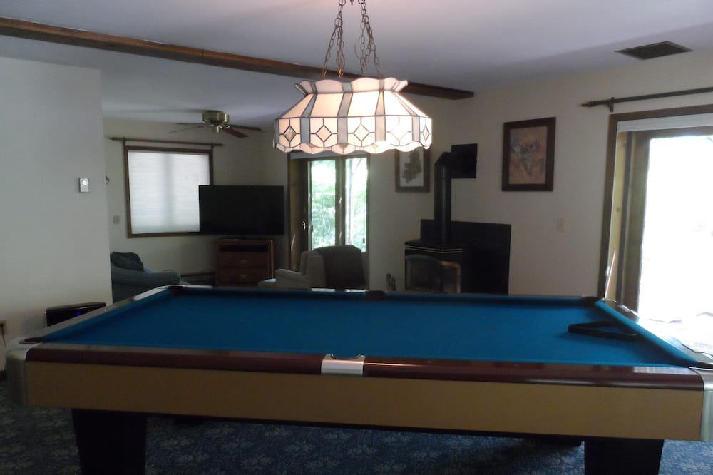 Photo of Livingroom in Hadley