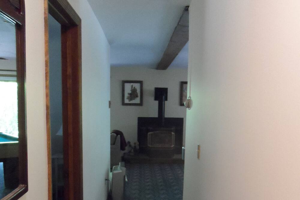 Photo of Livingroom in Hadley