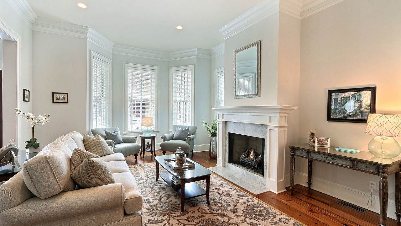 Photo of Livingroom in Savannah Victorian District