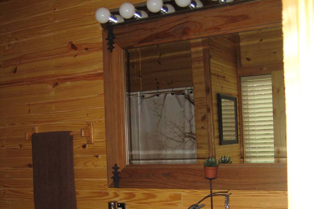 Photo of Bedroom in Karnack