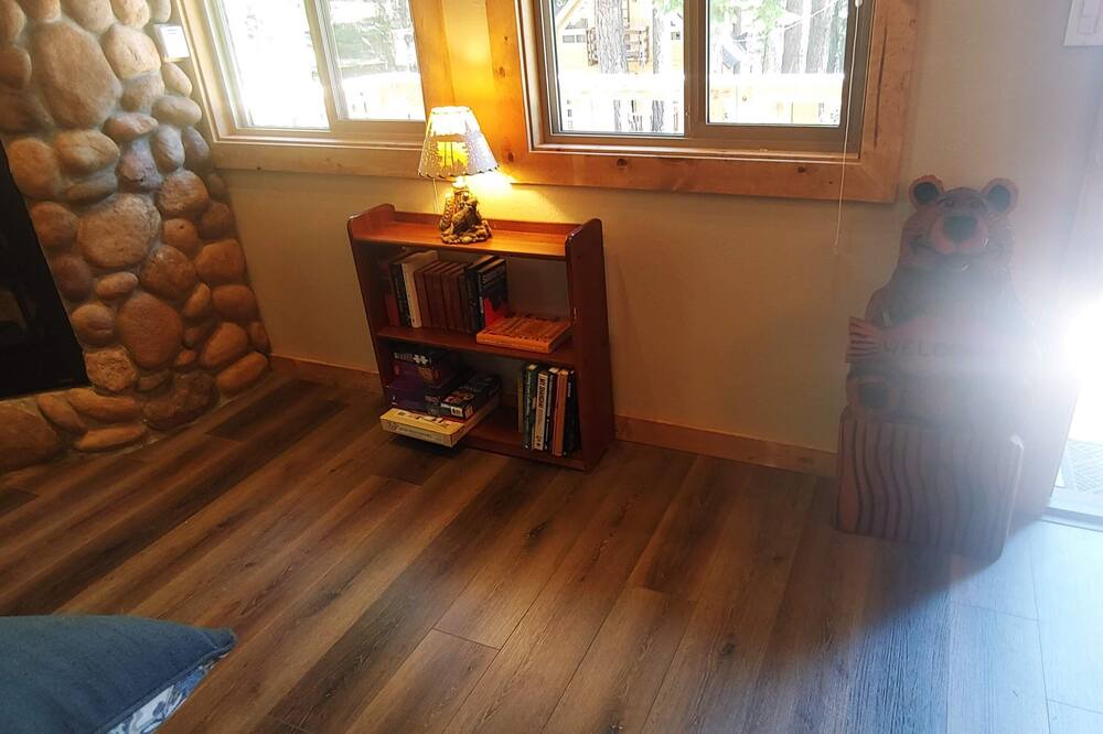 Photo of Livingroom in North Upper Truckee