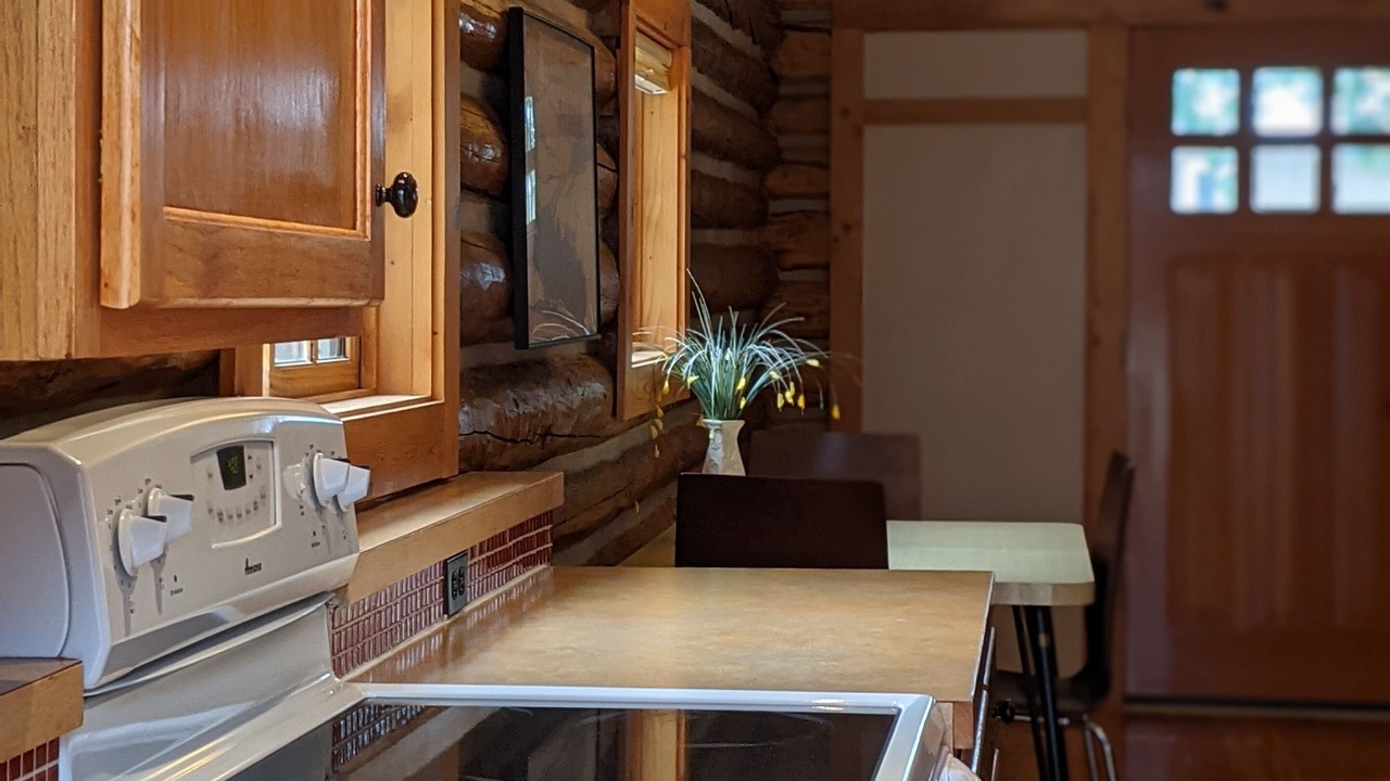 Photo of Kitchen in West Yellowstone