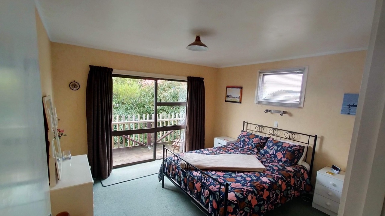 Photo of Others in Omori