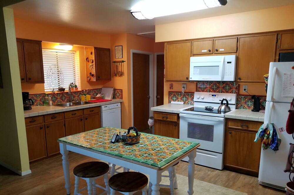 Photo of Kitchen in Lajitas