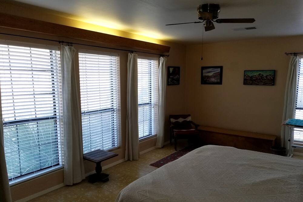 Photo of Bedroom in Lajitas