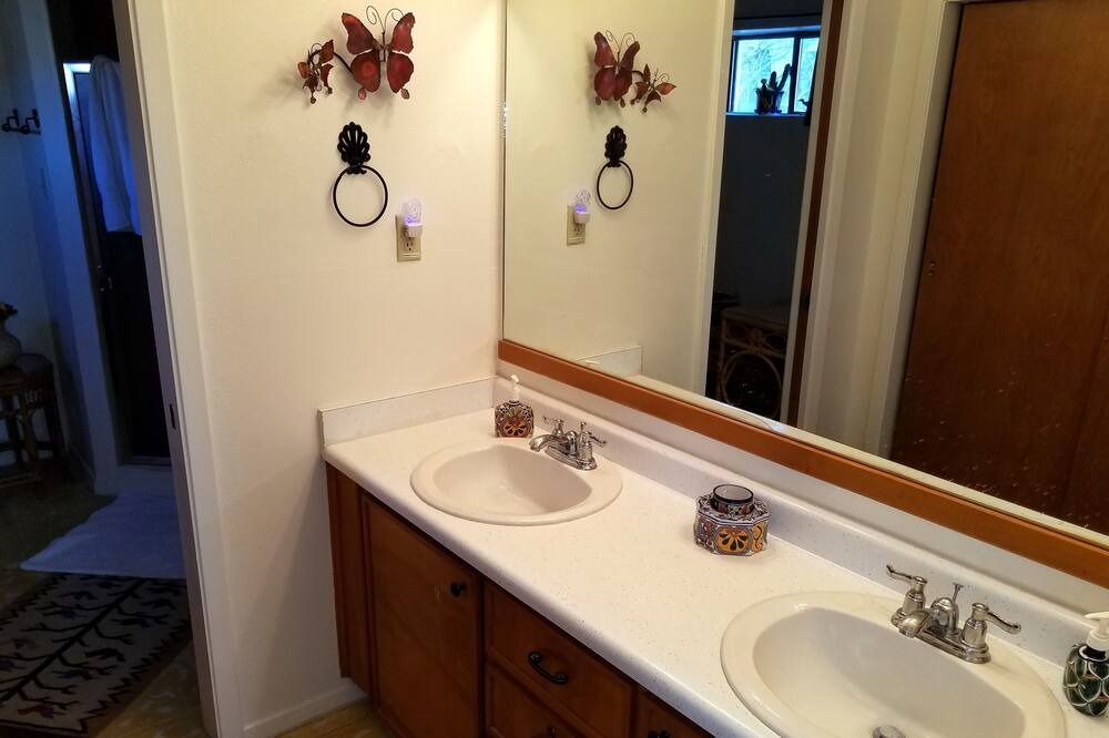 Photo of Bathroom in Lajitas