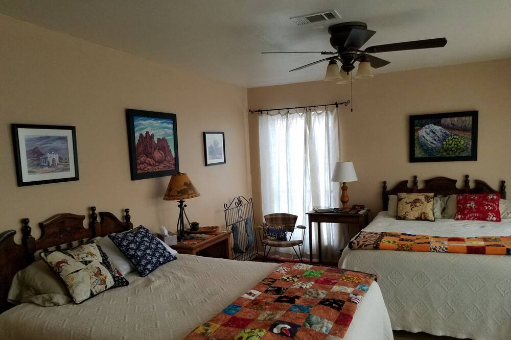Photo of Bedroom in Lajitas