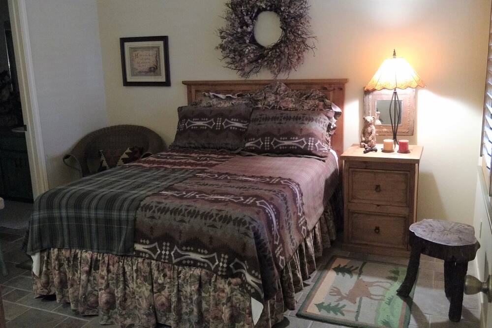 Photo of Bathroom in Holly Lake Ranch