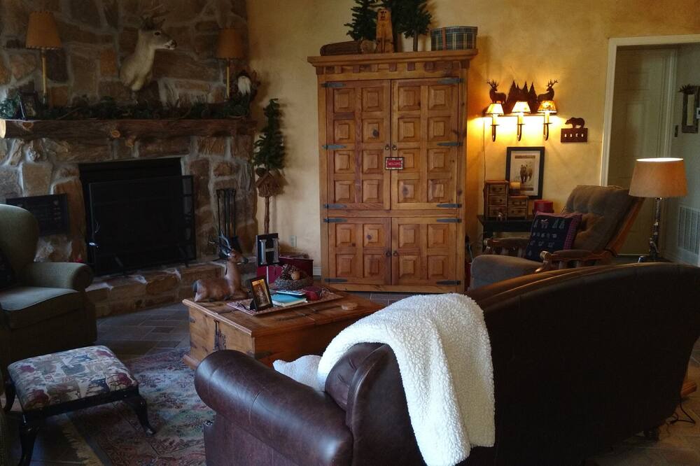 Photo of Others in Holly Lake Ranch